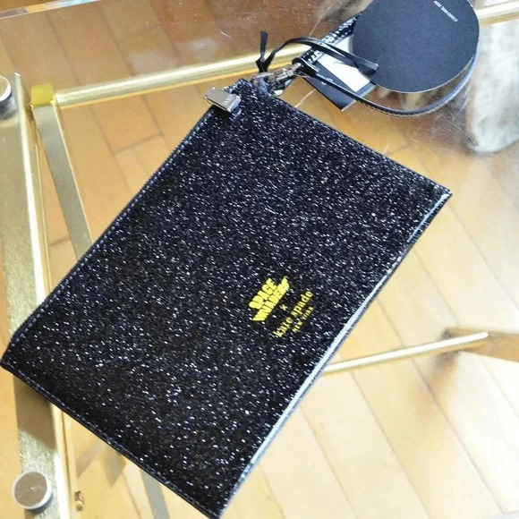 Kate Spade Space Invaders Large Wristlet KI754 - Picture 5 of 7